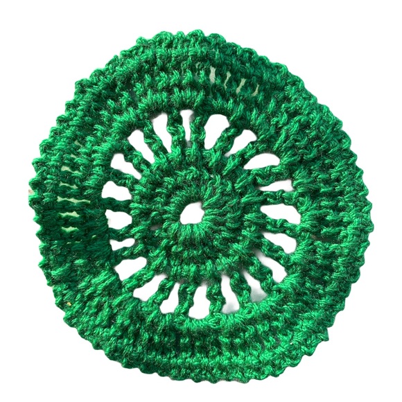 6 Green Vintage Crochet Doilies/Coasters - Picture 2 of 7
